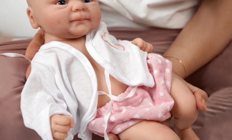 How Realistic Dolls Help First-Time Parents Be Prepared for a Baby