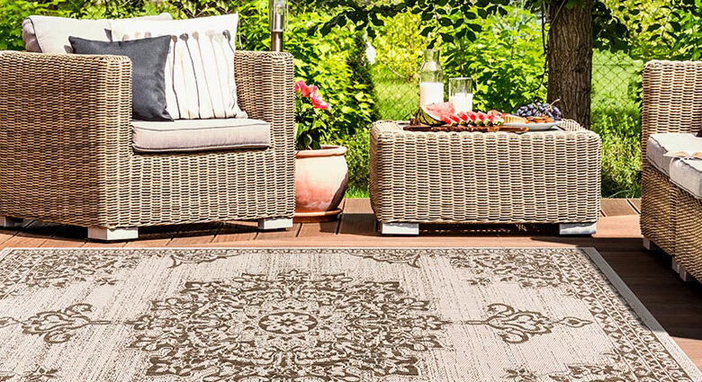 The Ultimate Guide to Outdoor Carpets in Dubai: Style