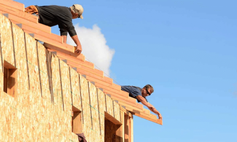 How Many Bundles of Shingles Are in a Roofing Square?