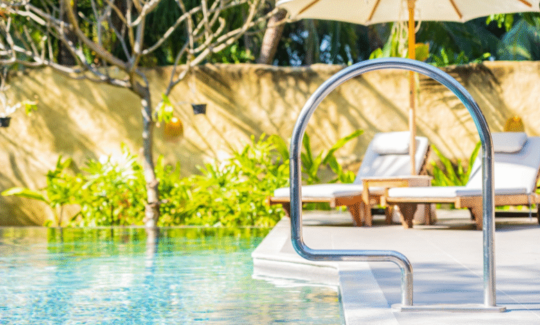 How to Choose the Right Swimming Pool Shape for Your Backyard