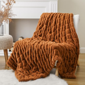 Finding the Right Throw for Chilly Autumn Nights